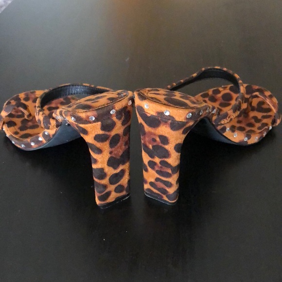 Heels - Picture 3 of 3